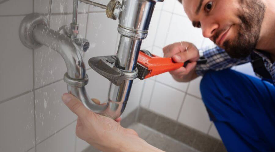 Expert burst pipe repair services in Helena, MT